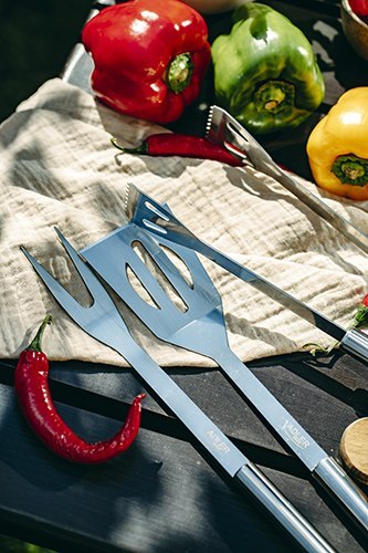 AD 6729 Sztućce do grilla ? zestaw w aluminiowej walizce AD 6729 Sztućce do grilla ? zestaw w aluminiowej walizce