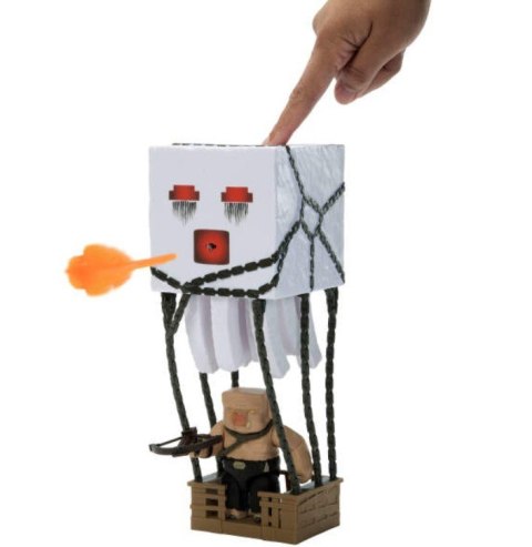 Zestaw z figurką minecraft atakujący ghast z pociskiem Zestaw z figurką minecraft atakujący ghast z pociskiem