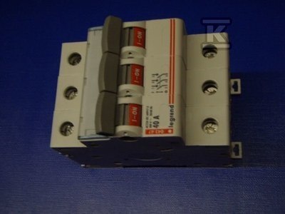FR303 40 ROZŁ.IZOL.
